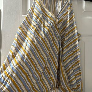 Market & Spruce White and Blue Bubble tank